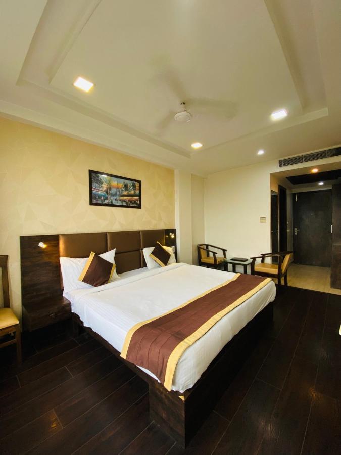Hotel Ss Grandeur Lucknow Bagian luar foto